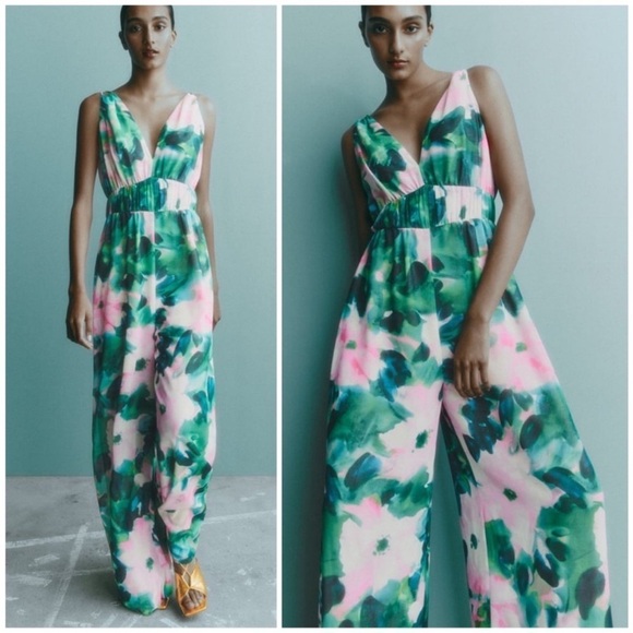 New Zara Floral Print Deep V-neck Flowy Wide Leg Jumpsuit - Picture 1 of 13